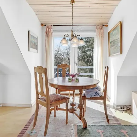 Amazing In With Kitchen Nyaraló