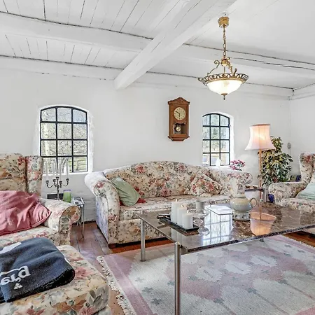 Amazing In With Kitchen Nyaraló Rønne