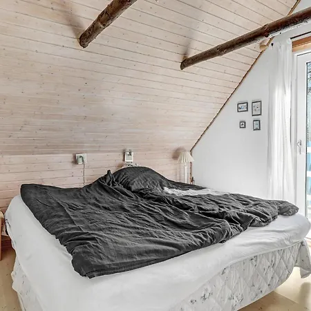 Feriehus Amazing In With Kitchen