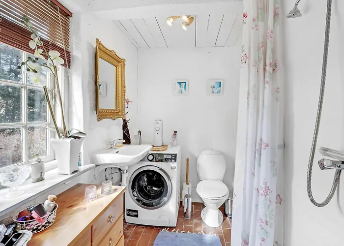 Amazing In With Kitchen